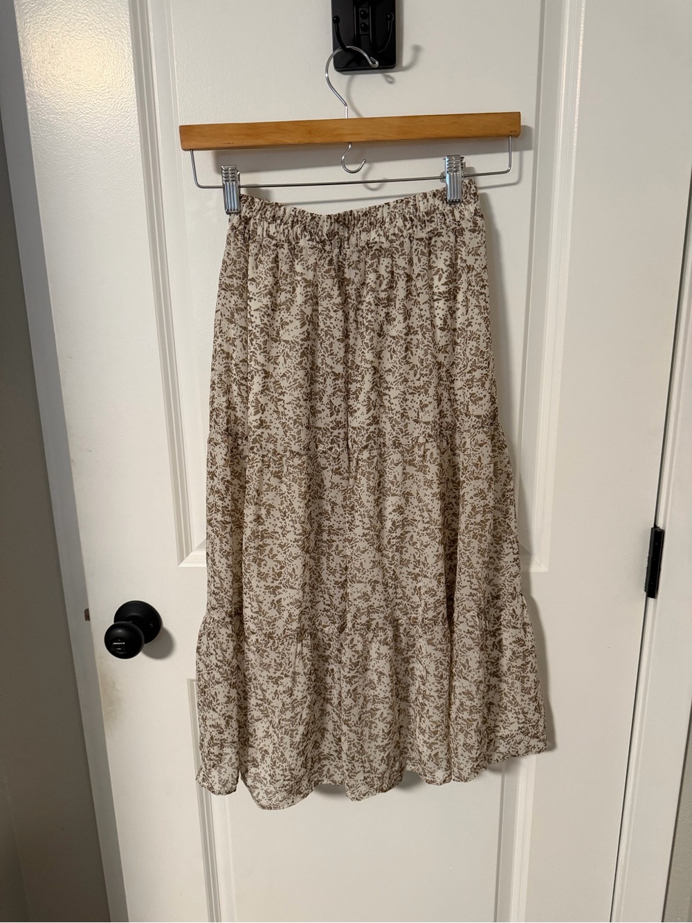 Inherit clothing company flowy Tiered Midi Skirt - Picture 2 of 4